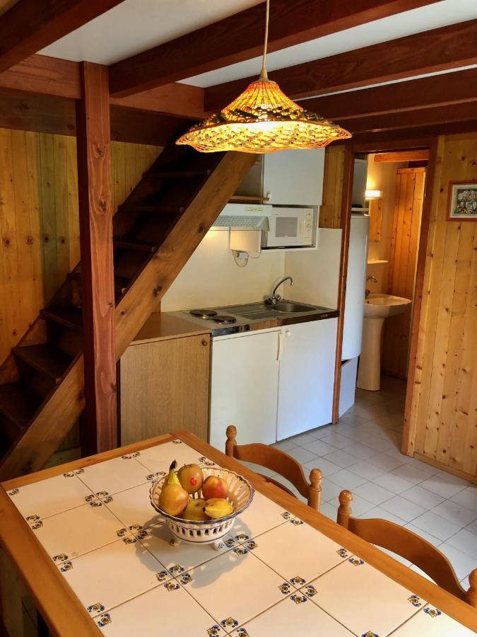 Chalet Dans Le Parc D'Un Manoir Du Xixeme Angles  Екстериор снимка