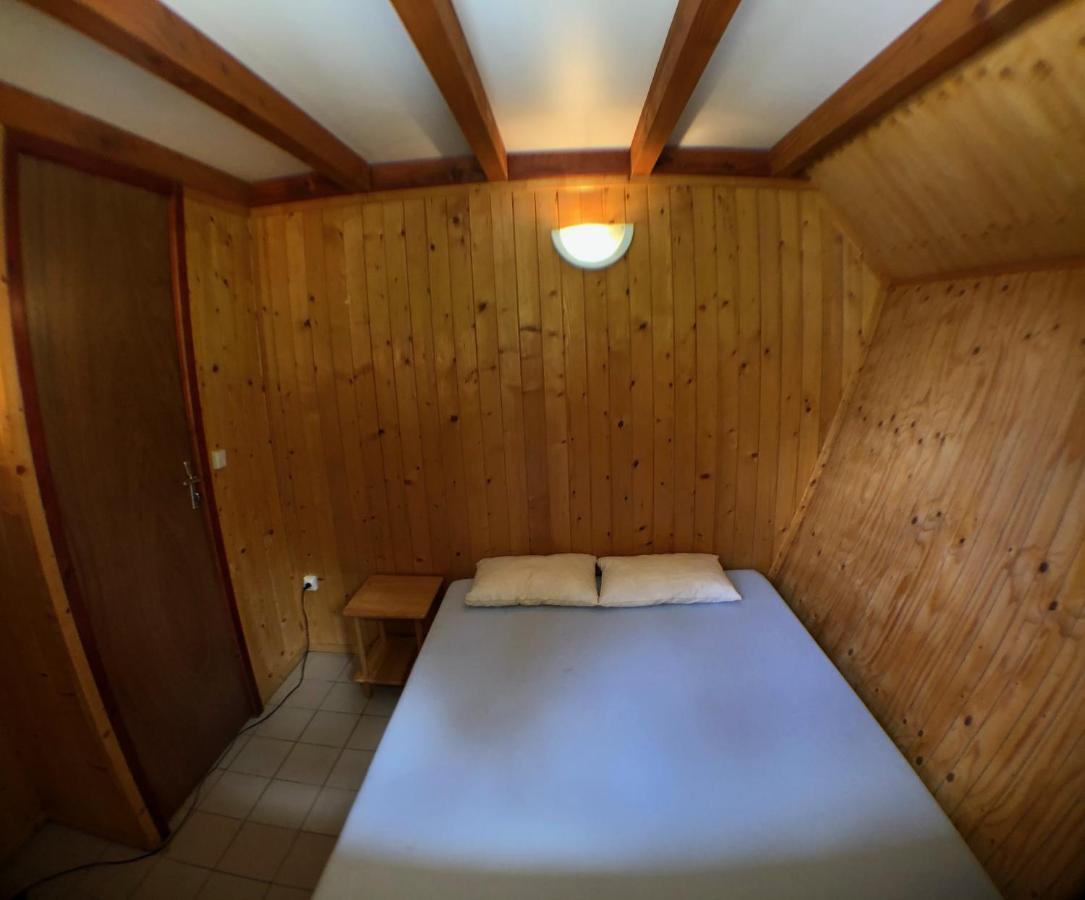 Chalet Dans Le Parc D'Un Manoir Du Xixeme Angles  Екстериор снимка